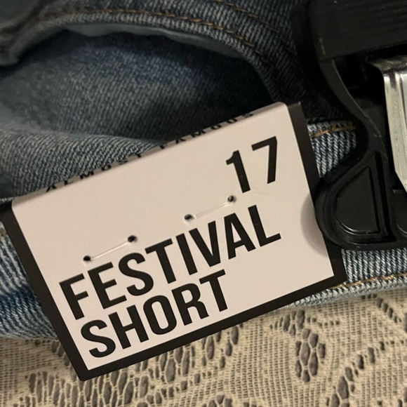 Almost Famous Light Blue Jean Shorts - Picture 8 of 9